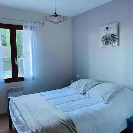 Villa*piscine*proche Sarlat Holiday home *